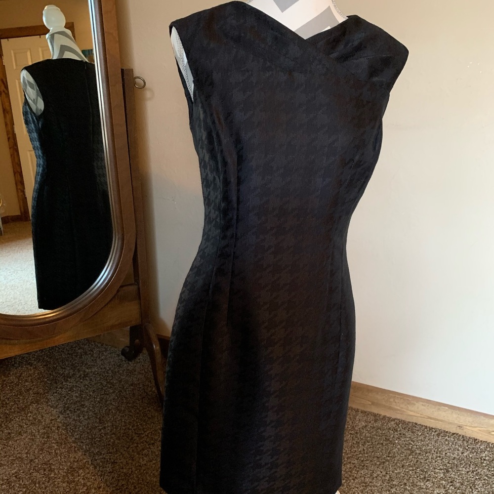 Worthington black houndstooth dress